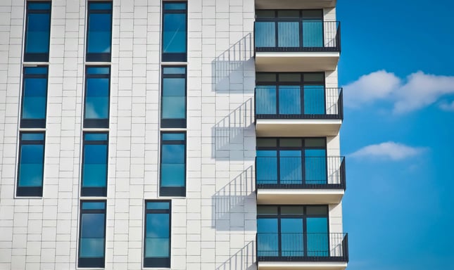 De weg van glasvezel tot in een appartementsgebouw